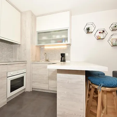City La Luna - Happy Apartman Zadar